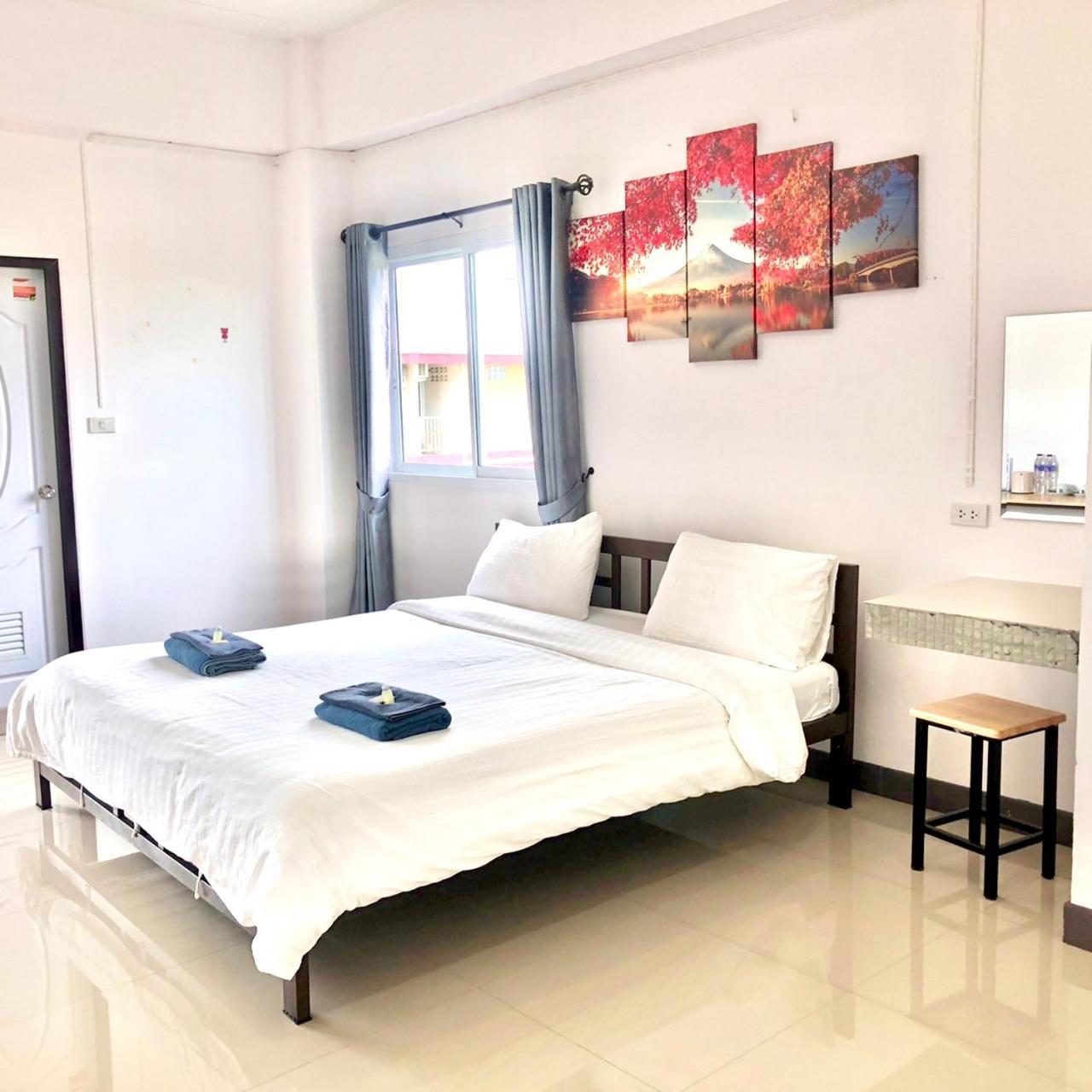My Home Hotel - Phutthamonthon 4 Road, Near Mahidol University Salaya Ban Krathum Lom Exteriör bild
